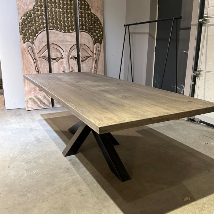 Eettafel Ramon 240 x 100cm