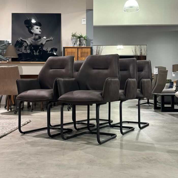 Eetkamerstoelen Boet