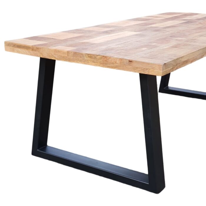 Mango Eettafel Triangle Poot Dun