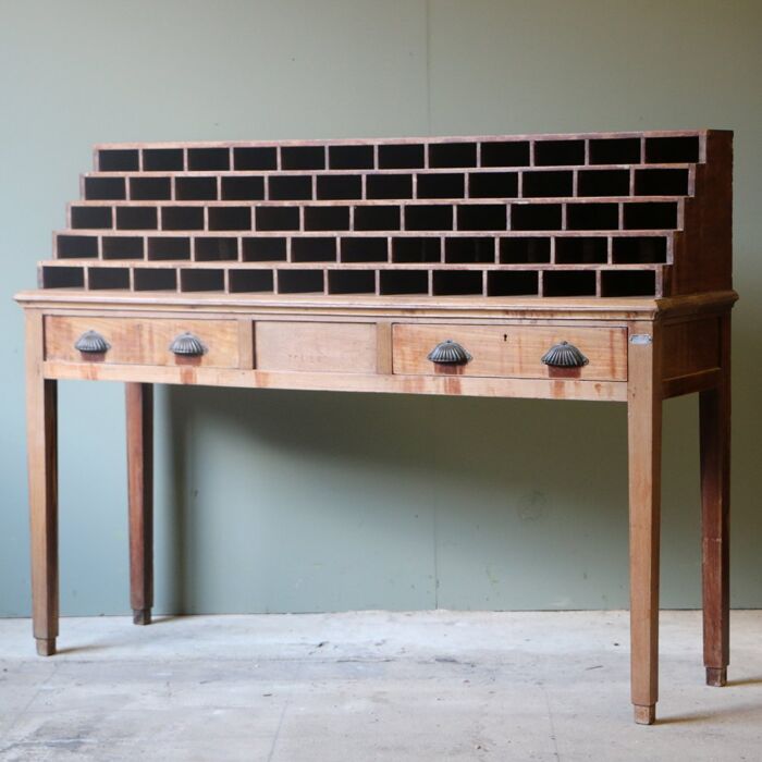 Bureau India Hout Postman 