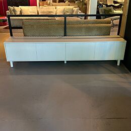 U-Bank Floor 