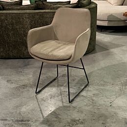 U-Bank Floor 