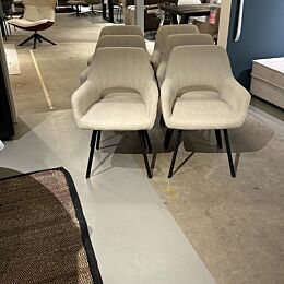 U-Bank Floor 
