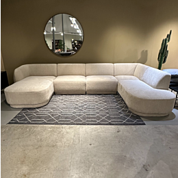 U-Bank Floor 
