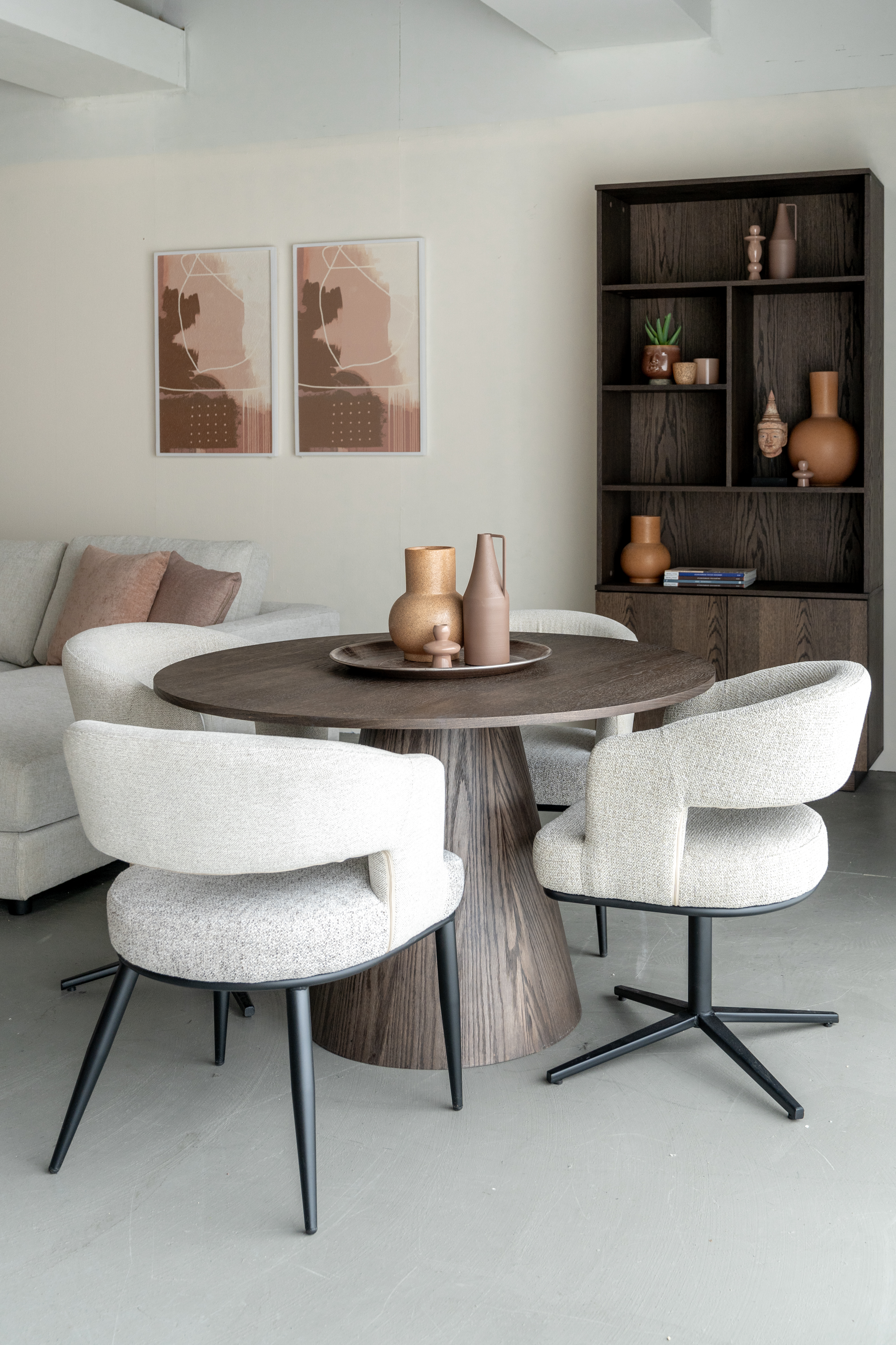 Gezellige ronde eettafel | Cozy autumn: zo maak je je eettafel gezellig voor het najaar
