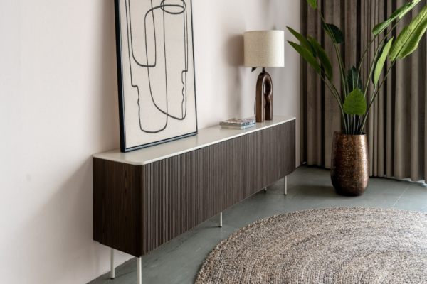 Zo stem je je TV-meubel af op je interieur